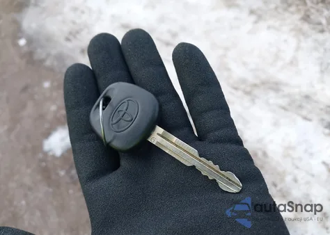 2013 Toyota Highlander Base Plus z USA, uszkodzony, nr VIN 5TDZA3EH0DS038089